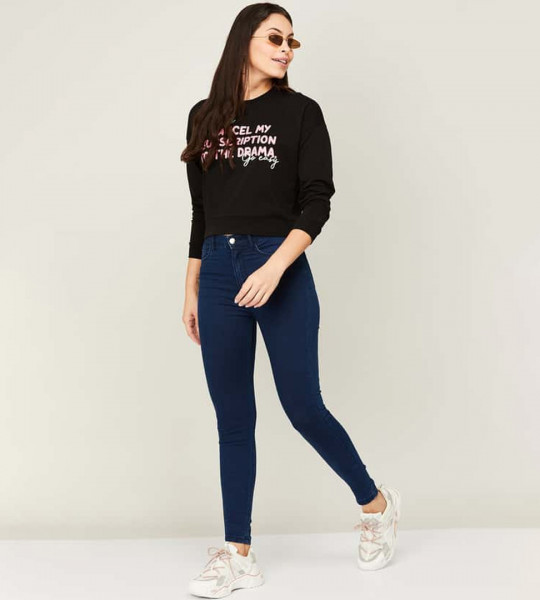 Women Solid Skinny Fit Jeans